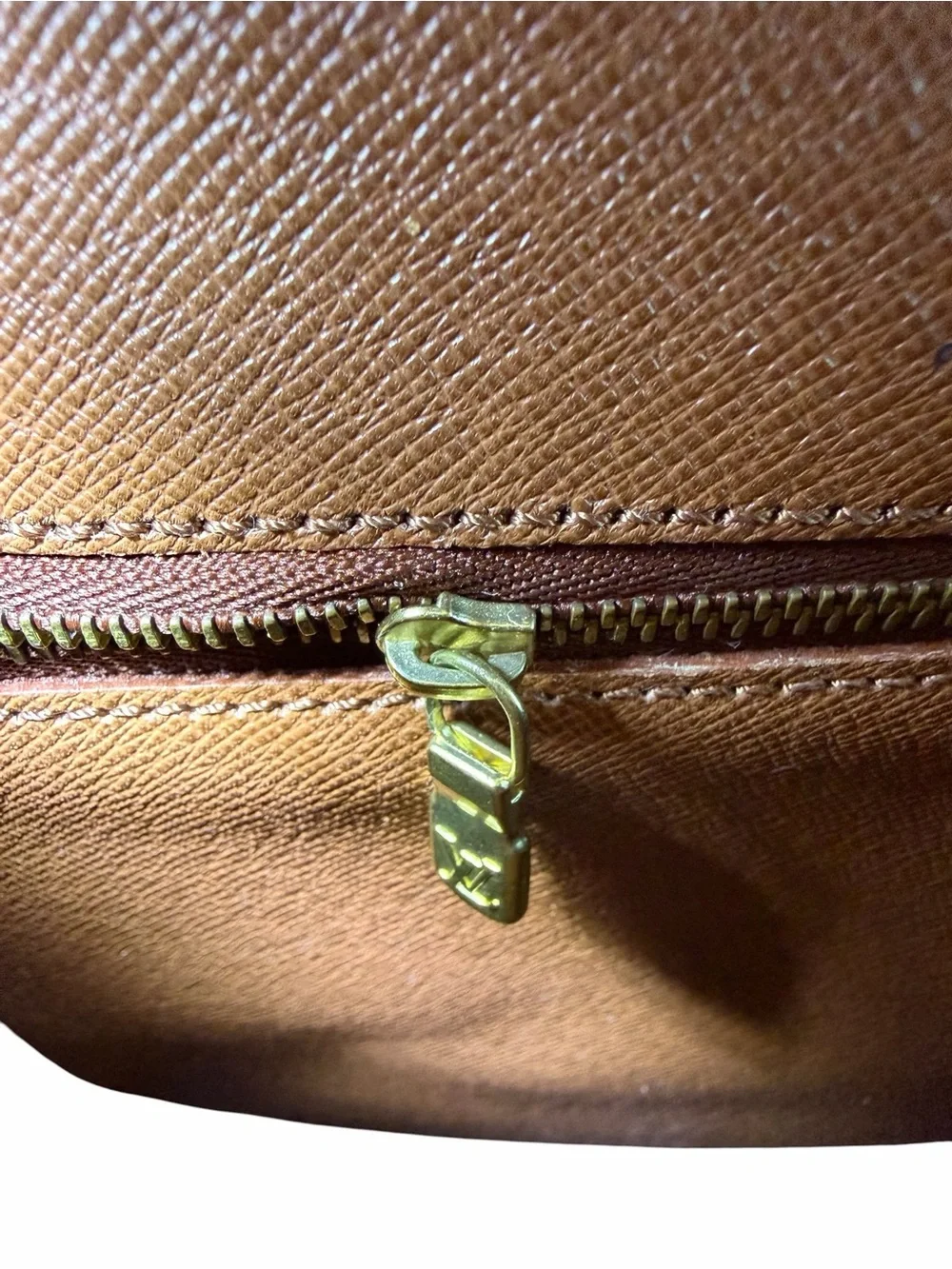 Louis Vuitton Saint Cloud GM Shoulder Bag in Classic Monogram Canvas